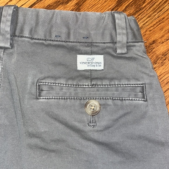 Vineyard Vines Boy’s Grey Shorts Size 5 - Picture 5 of 5